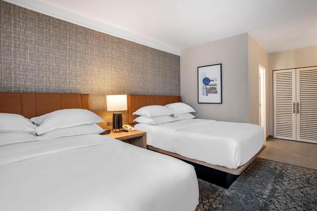 Sheraton Suites Wilmington Downtown Esterno foto