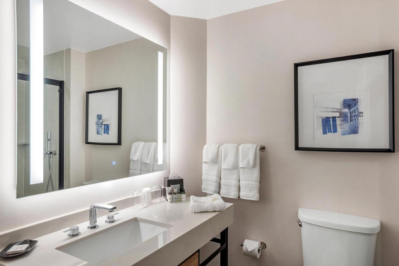Sheraton Suites Wilmington Downtown Esterno foto
