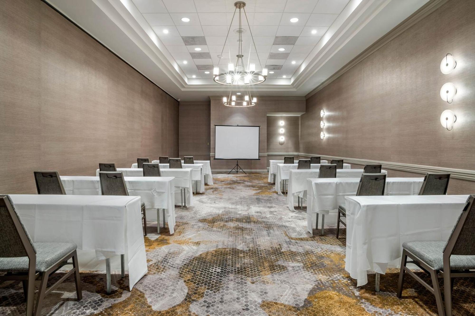 Sheraton Suites Wilmington Downtown Esterno foto